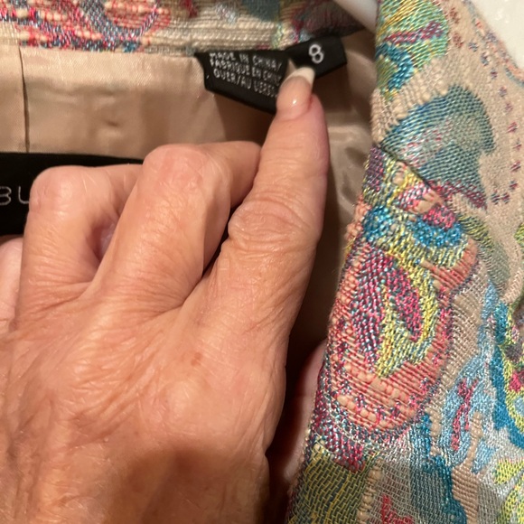 Dana Buchanan size 8 beautiful colored floral tapestry blazer - Picture 3 of 8